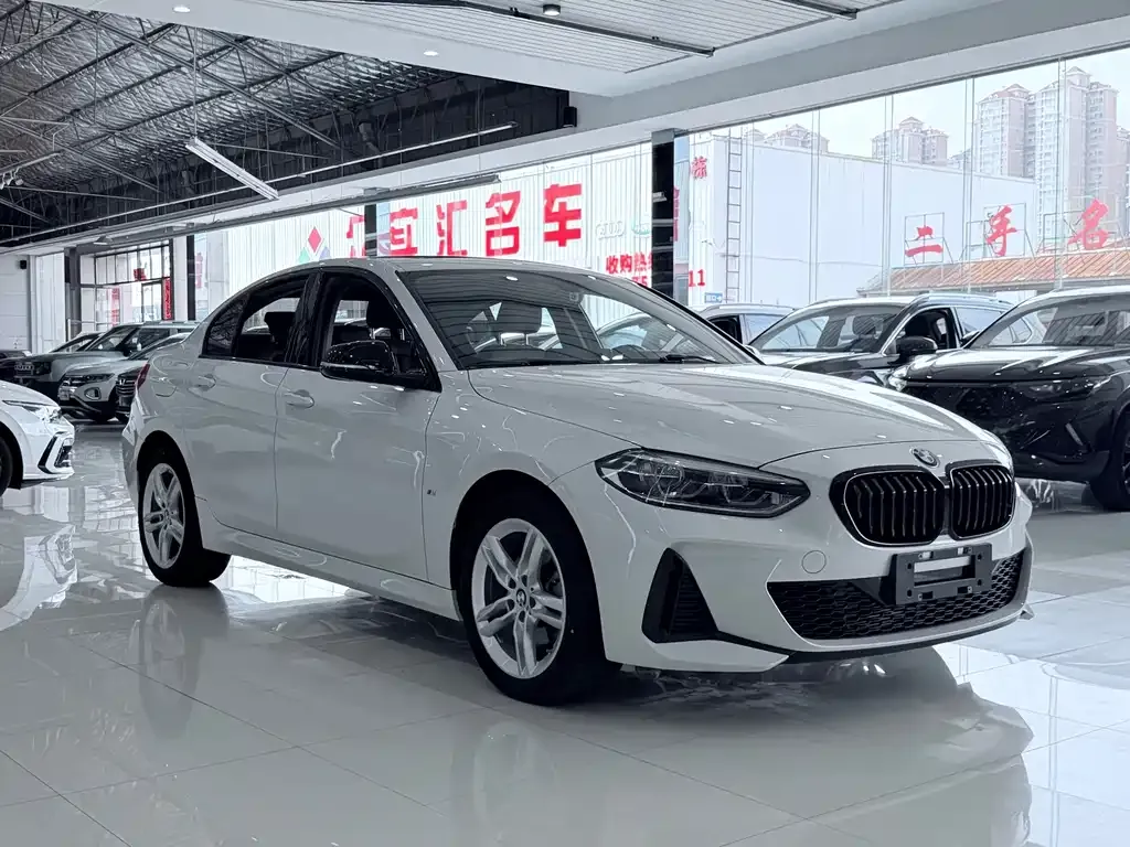 BMW 1 Series — фото 1
