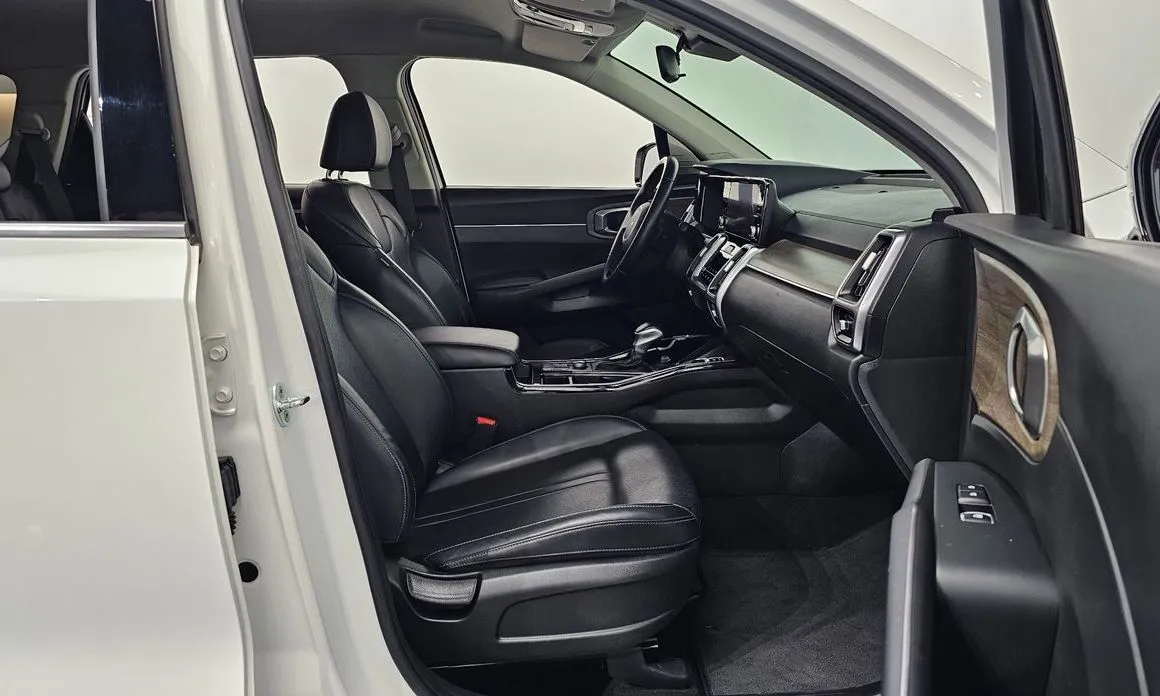 Kia Sorento — фото 6