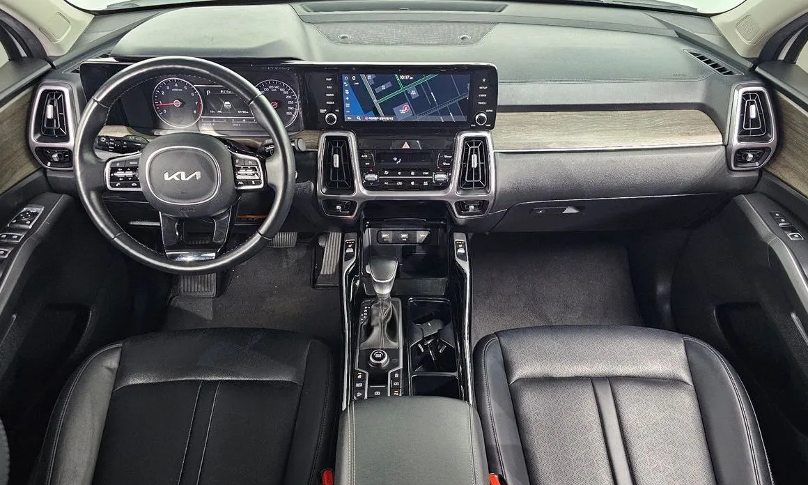 Kia Sorento — фото 7