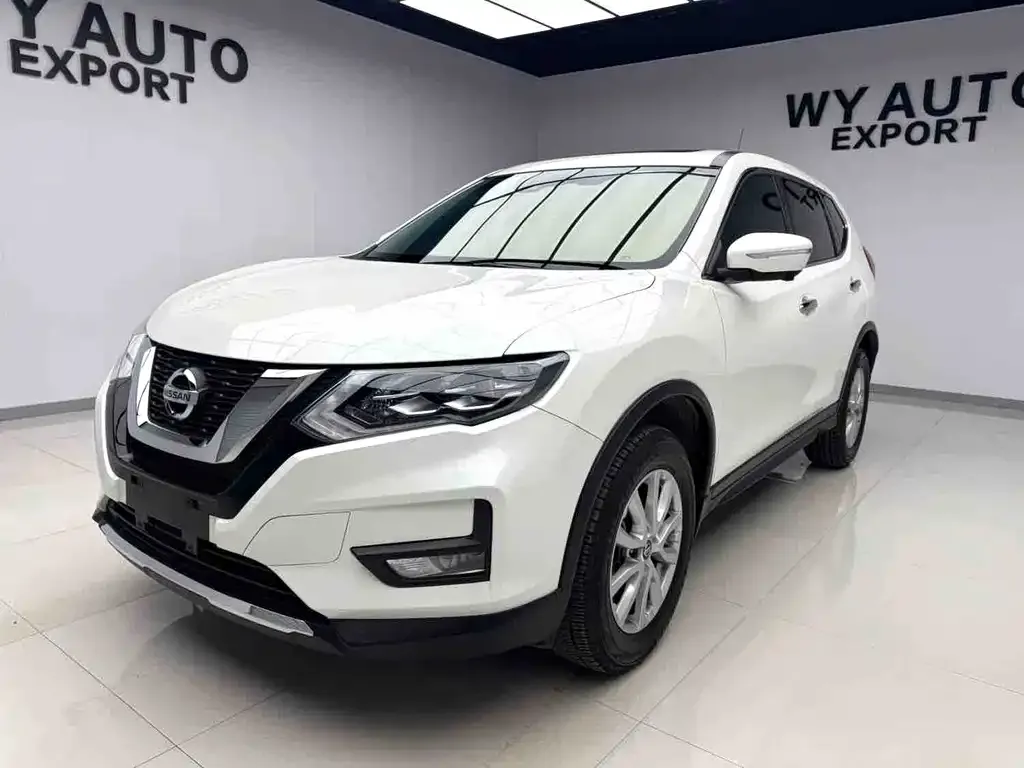 Nissan X-Trail — фото 1
