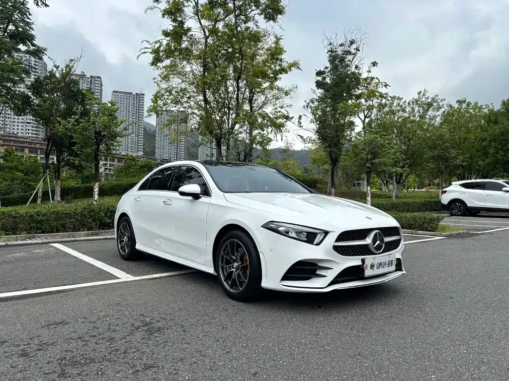Mercedes-Benz A-Class — фото 10