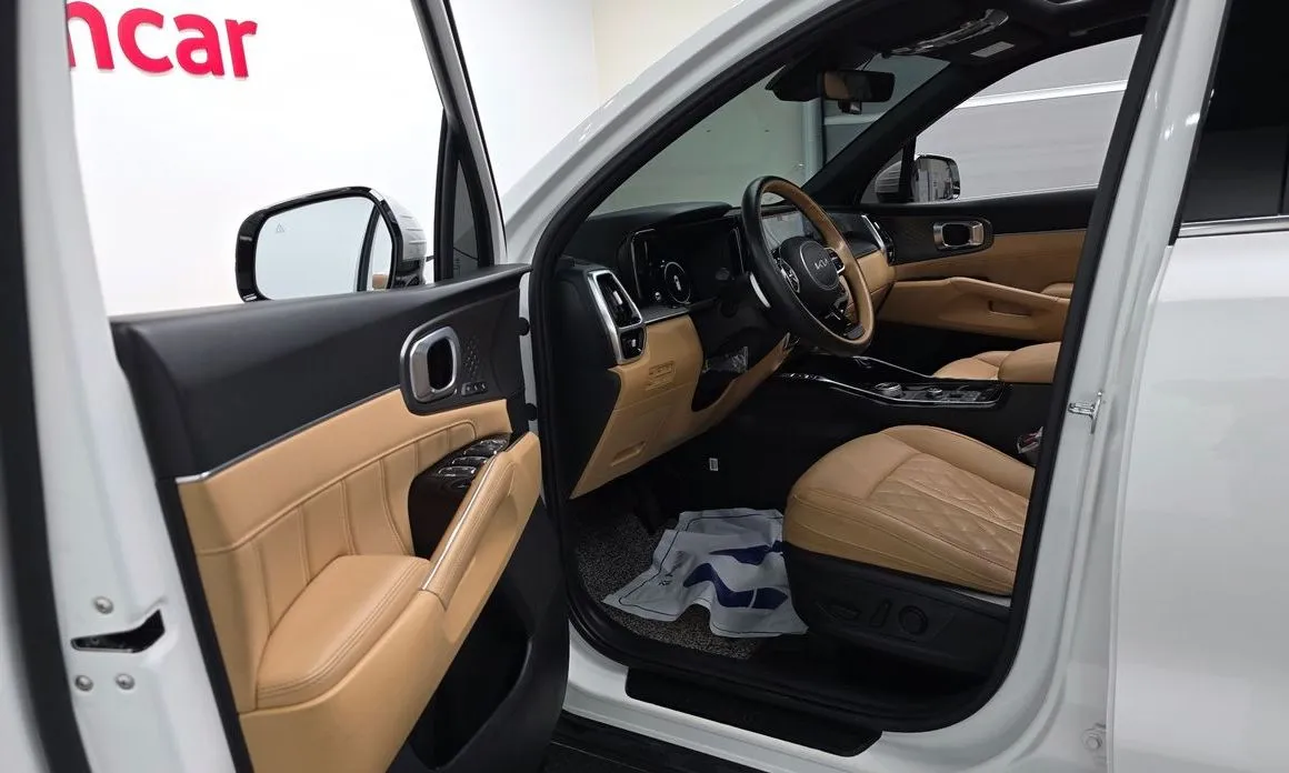 Kia Sorento — фото 7