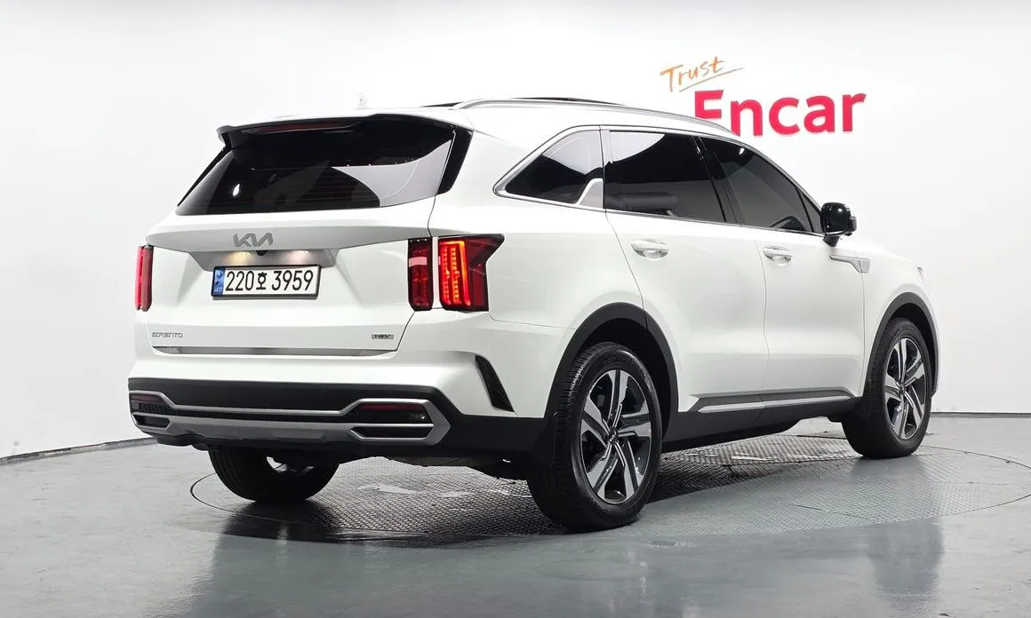 Kia Sorento — фото 5
