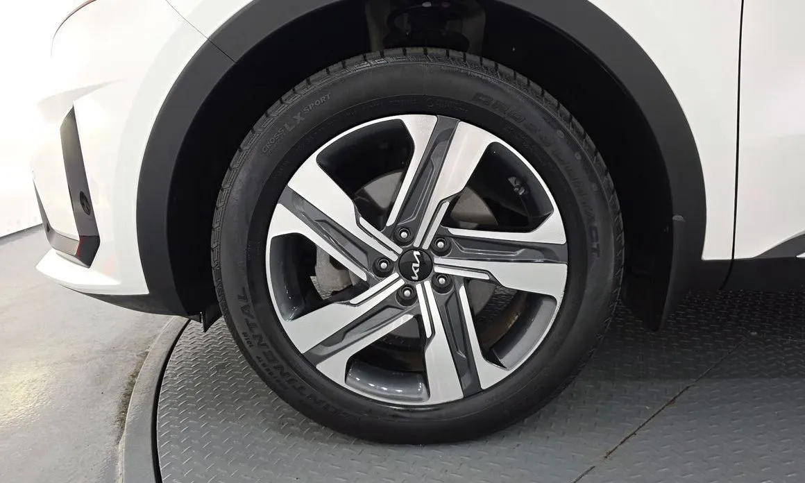Kia Sorento — фото 6