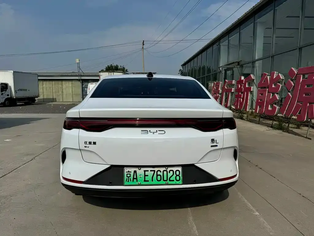 BYD Qin L — фото 6