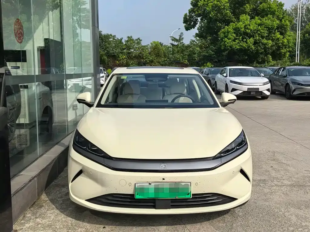BYD Qin L — фото 6