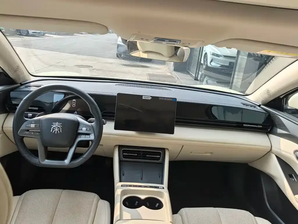 BYD Qin L — фото 4
