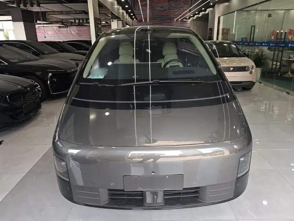 Li Auto MEGA — фото 10