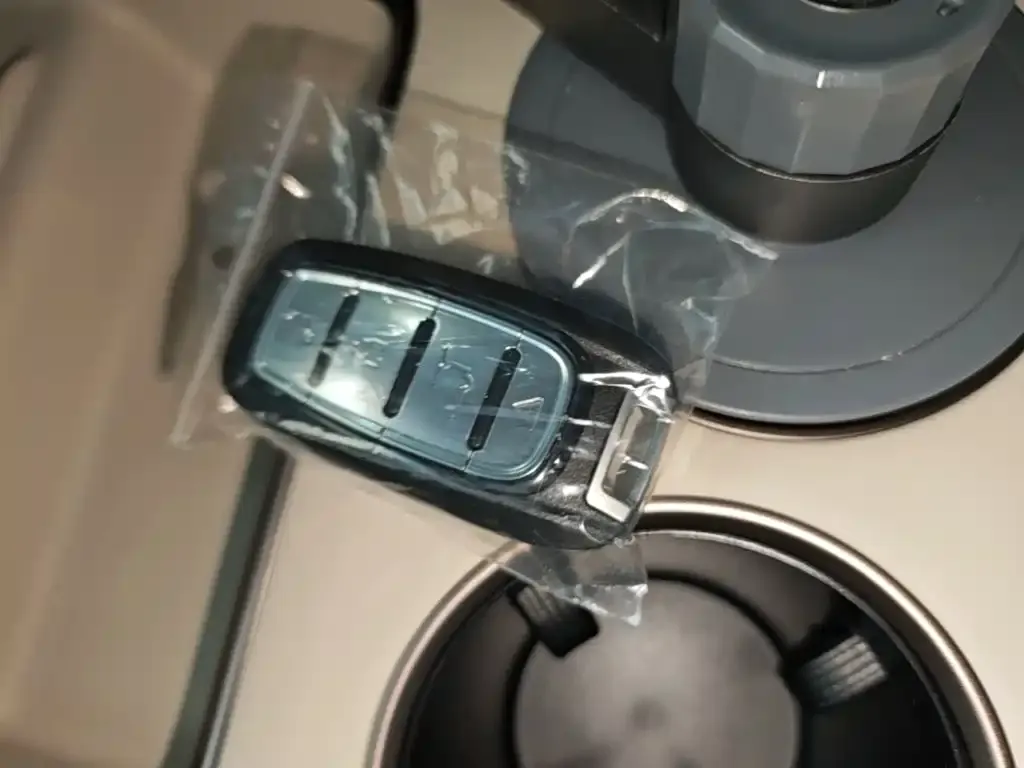 Li Auto MEGA — фото 2