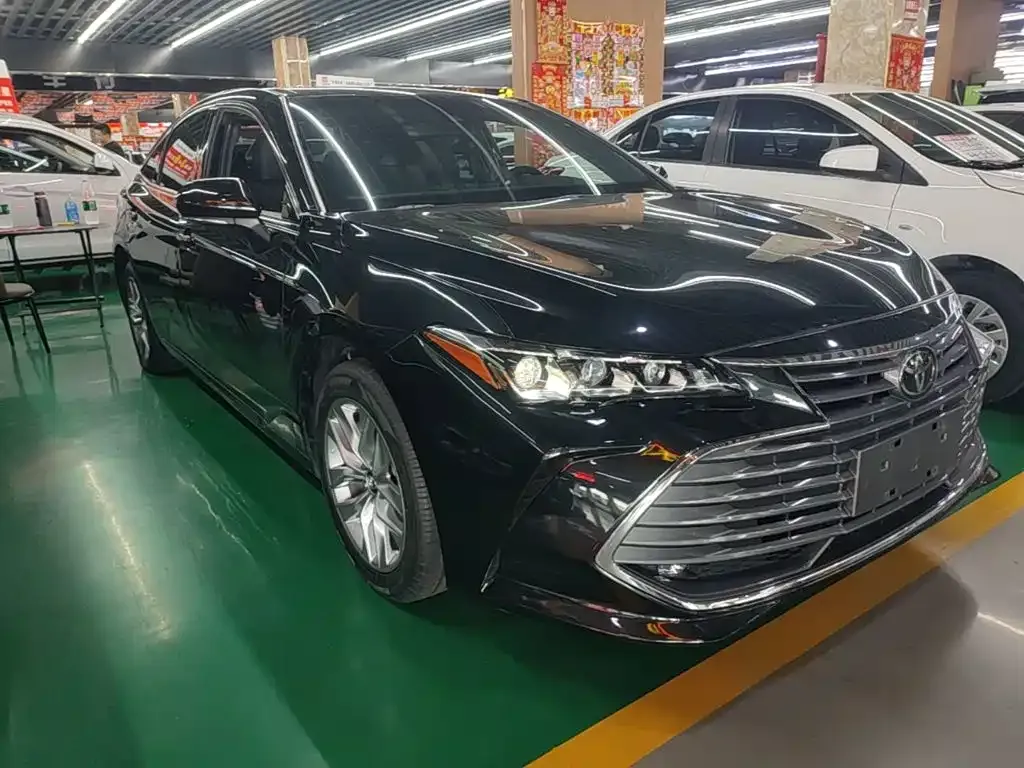 Toyota Avalon — фото 10