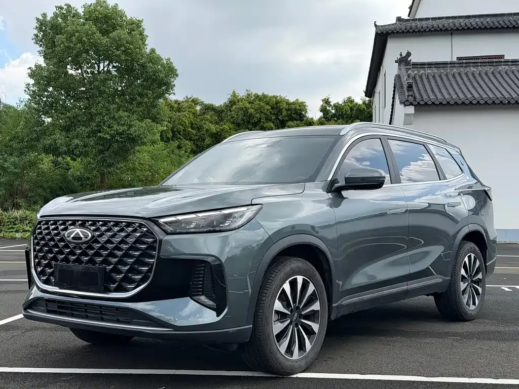 Chery Tiggo 8 PLUS — фото 1