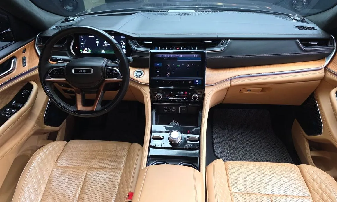 Jeep Cherokee — фото 10