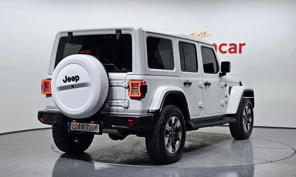 Jeep Wrangler — фото 2