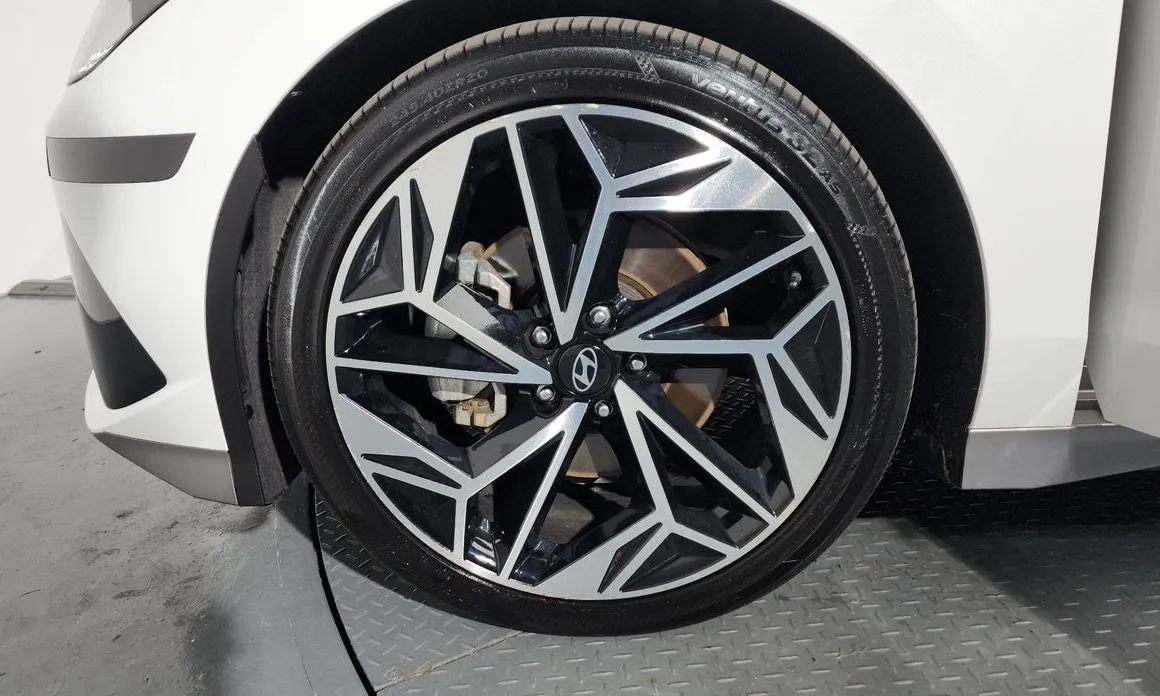 Hyundai Ioniq6 — фото 10