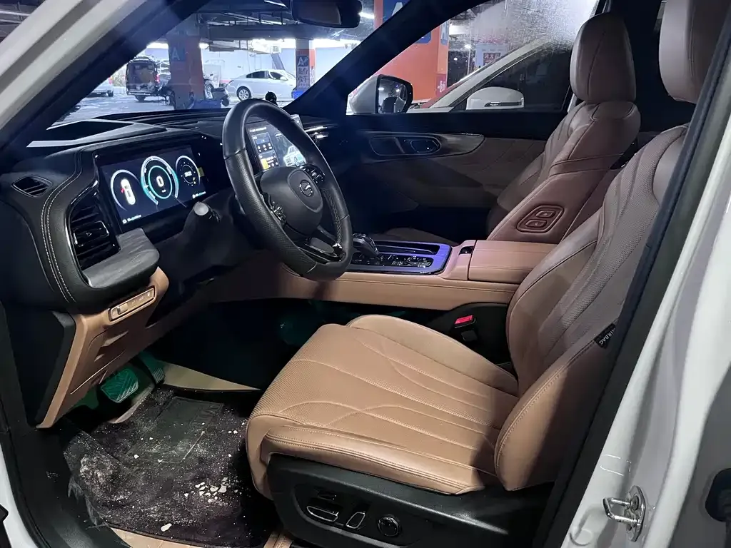 GAC Motor Trumpchi ES9 — фото 10