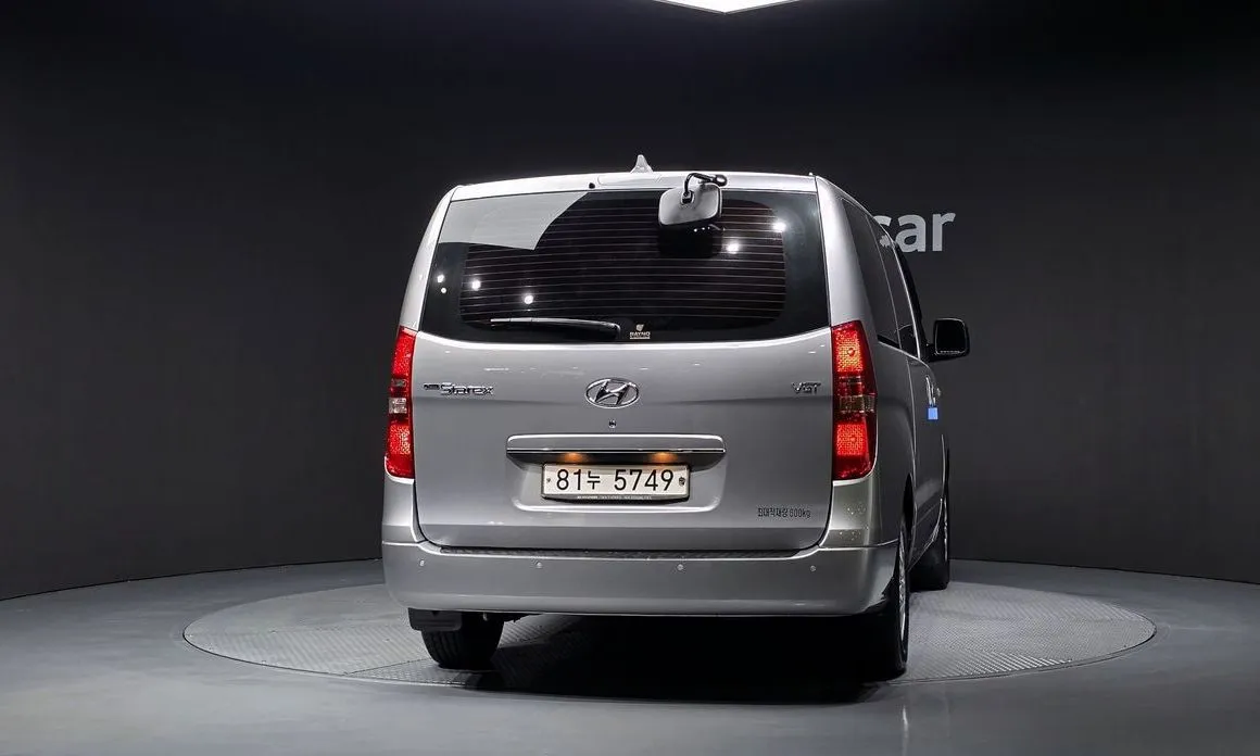 Hyundai Starex — фото 6
