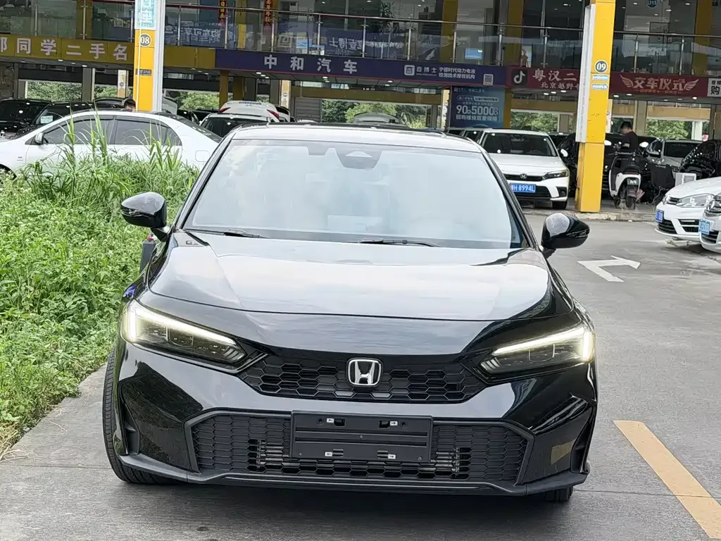 Honda Civic — фото 10