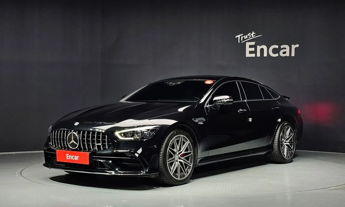 Mercedes-Benz AMG GT — фото 1