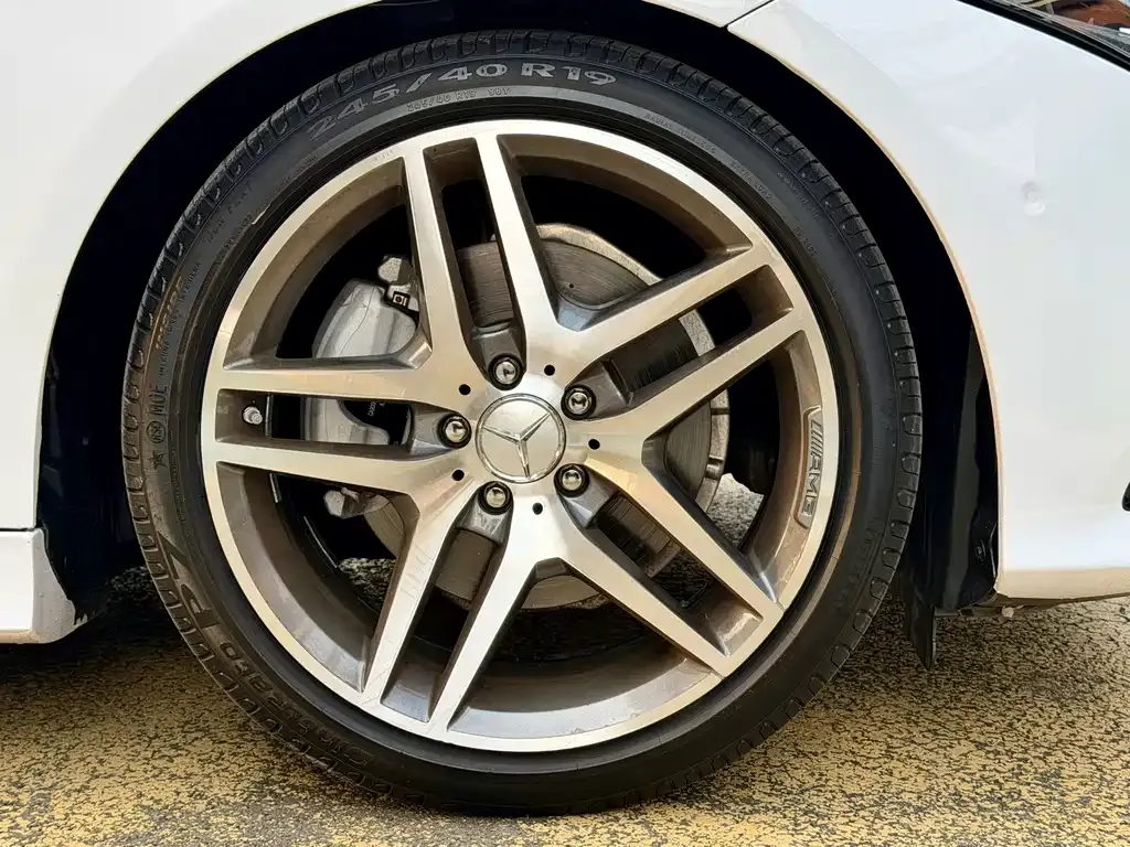 Mercedes-Benz CLS — фото 3