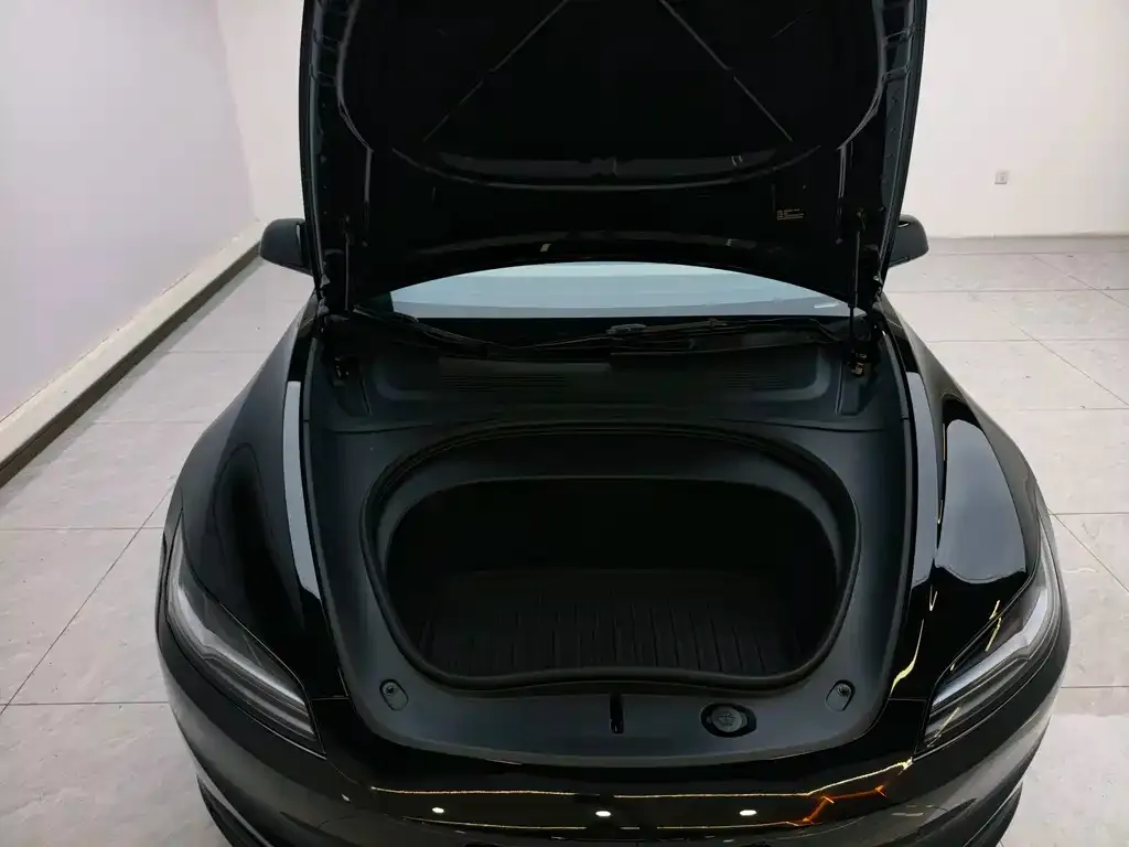 Tesla Model 3 — фото 6