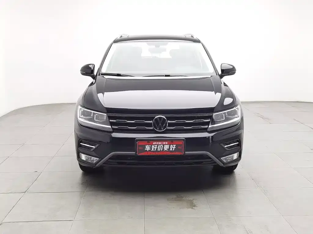 Volkswagen Tiguan L — фото 3