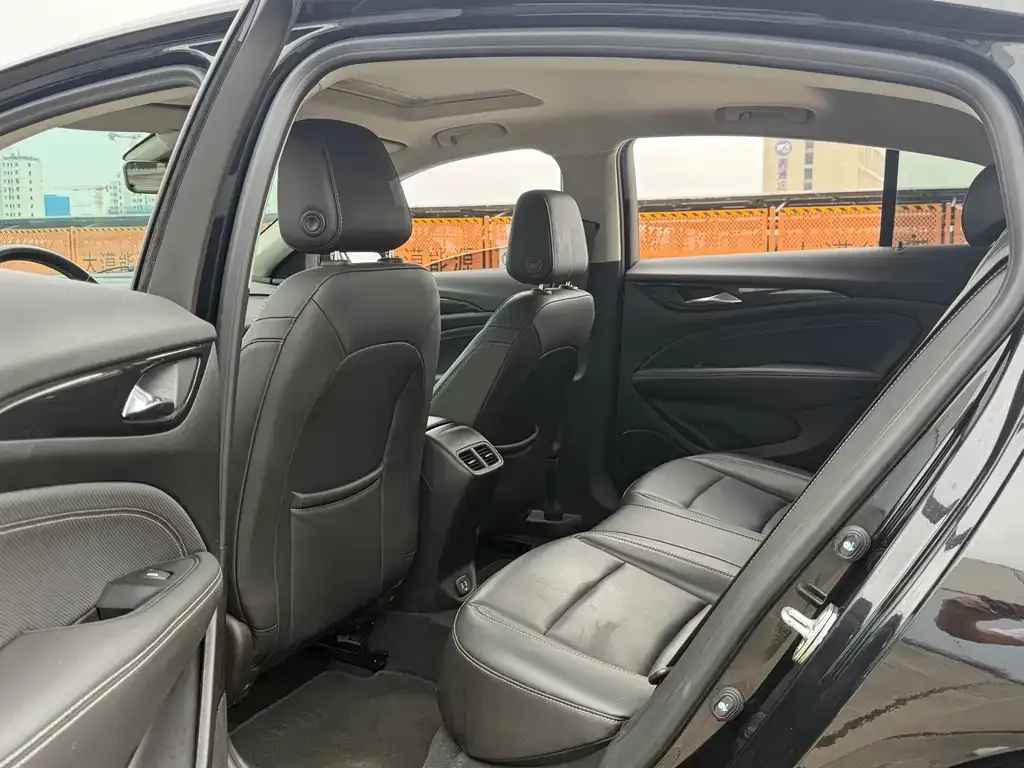 Buick Regal — фото 10