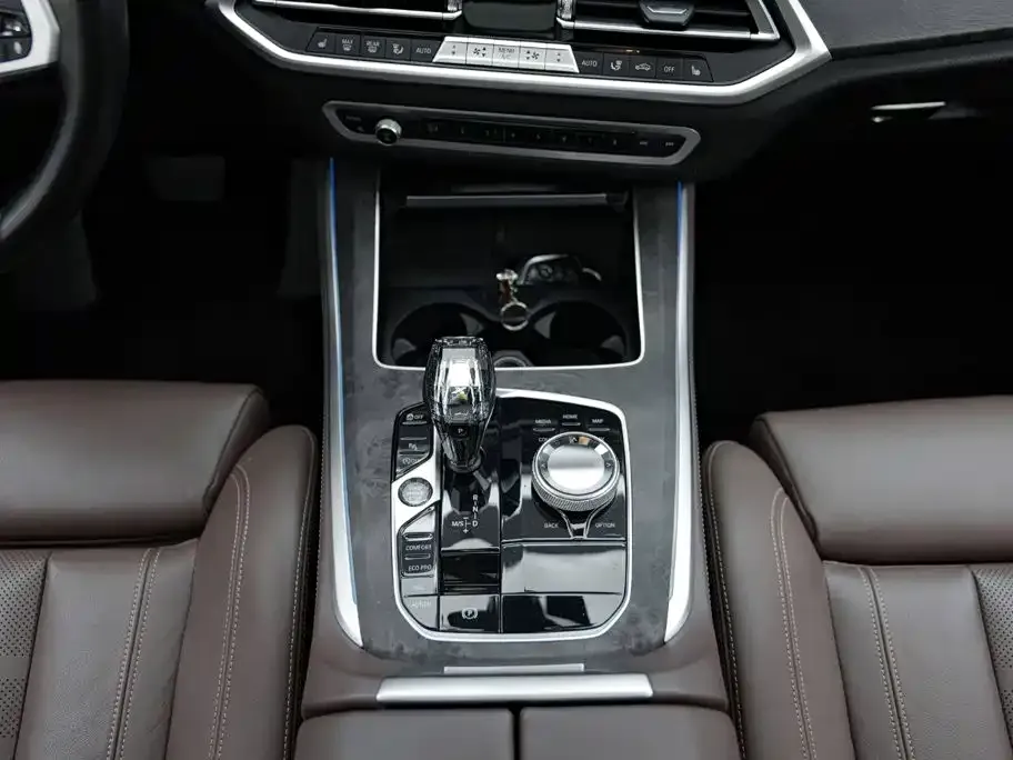 BMW X5 (Import) — фото 8
