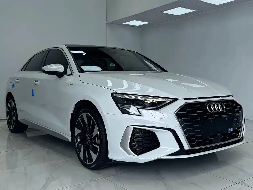 Audi A3 — фото 9