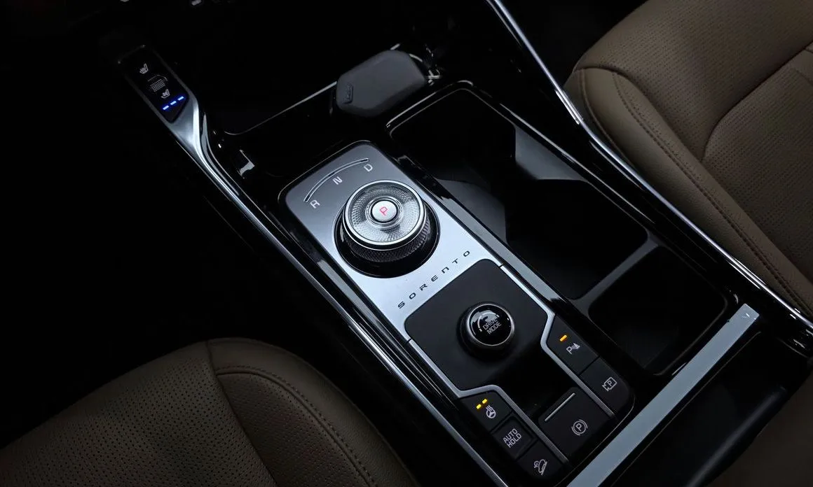 Kia Sorento — фото 9