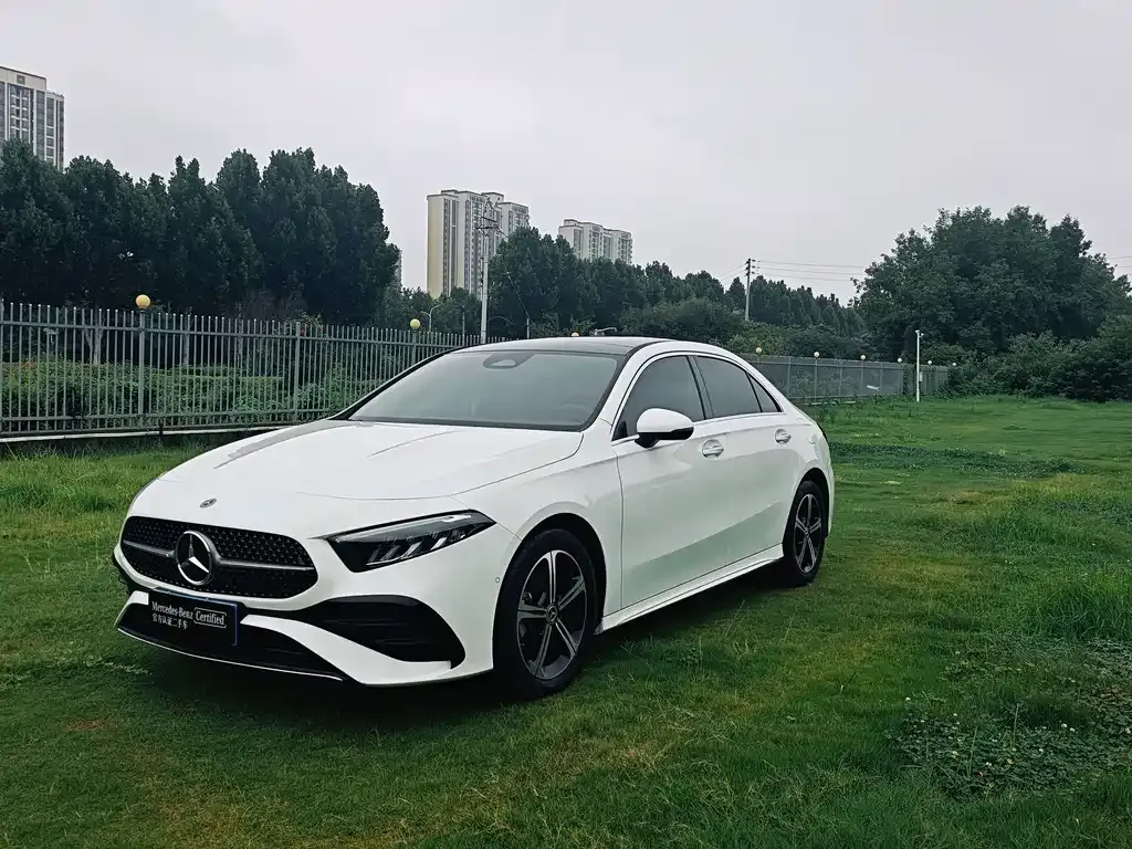 Mercedes-Benz A-Class — фото 1