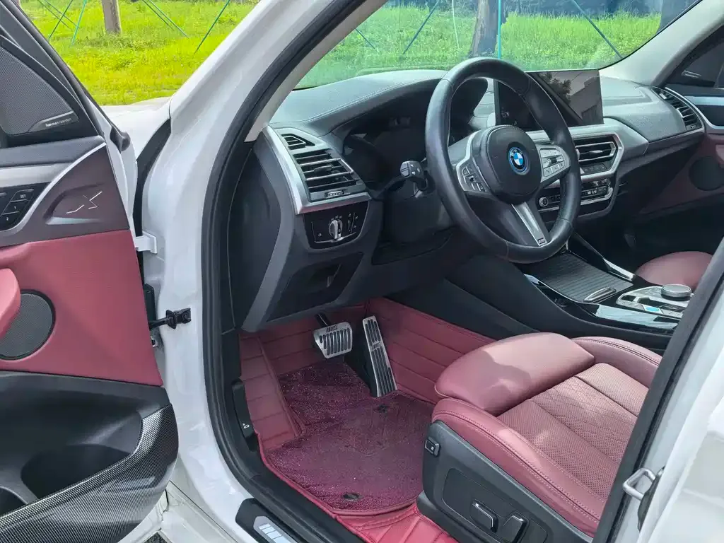 BMW iX3 — фото 2