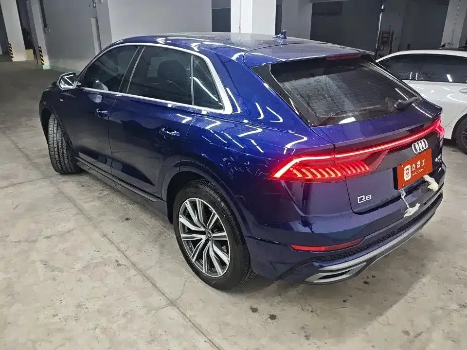 Audi Q8 — фото 4