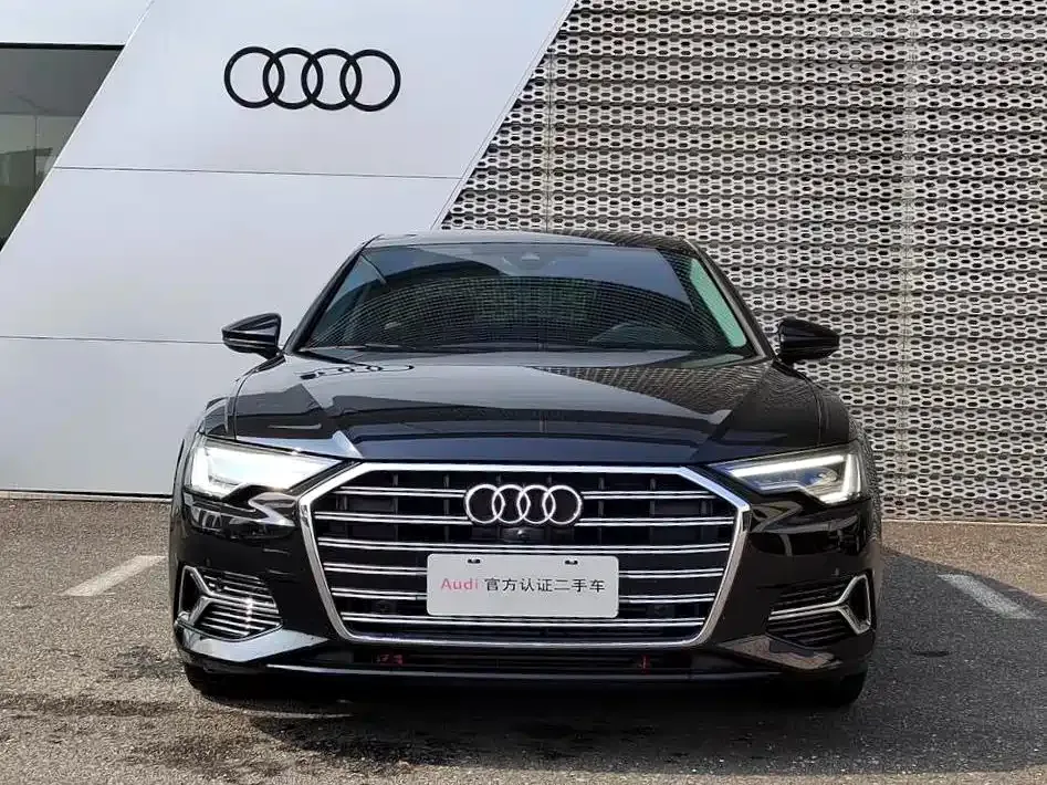 Audi A6L — фото 8