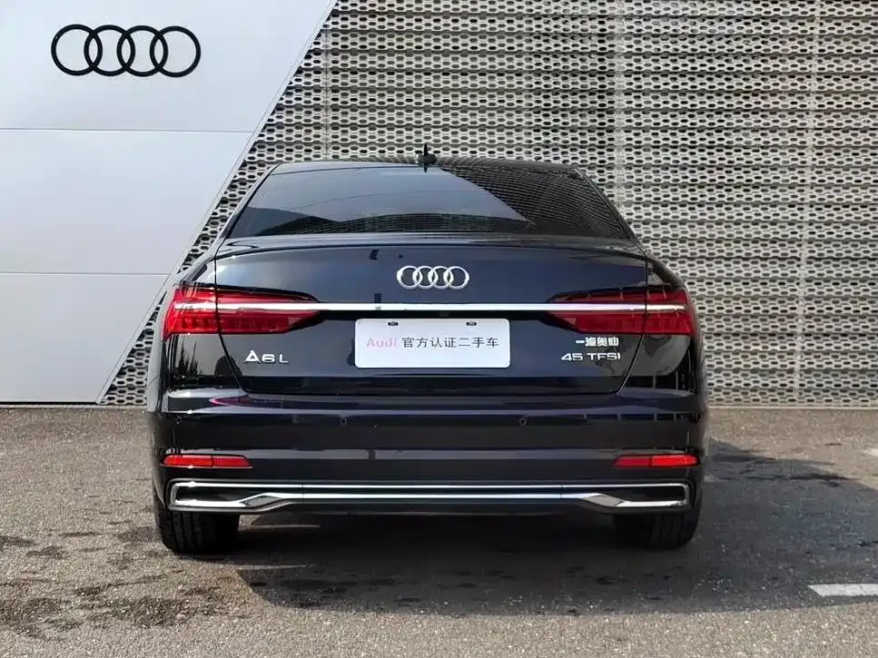 Audi A6L — фото 9