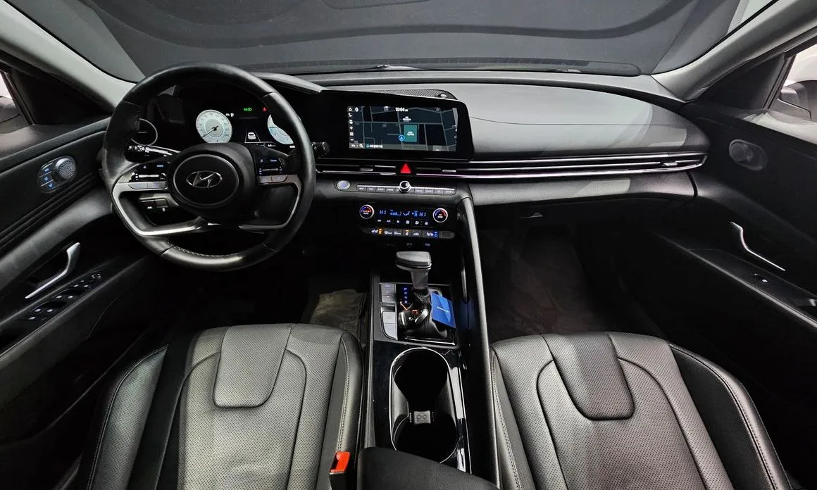 Hyundai AVANTE — фото 4