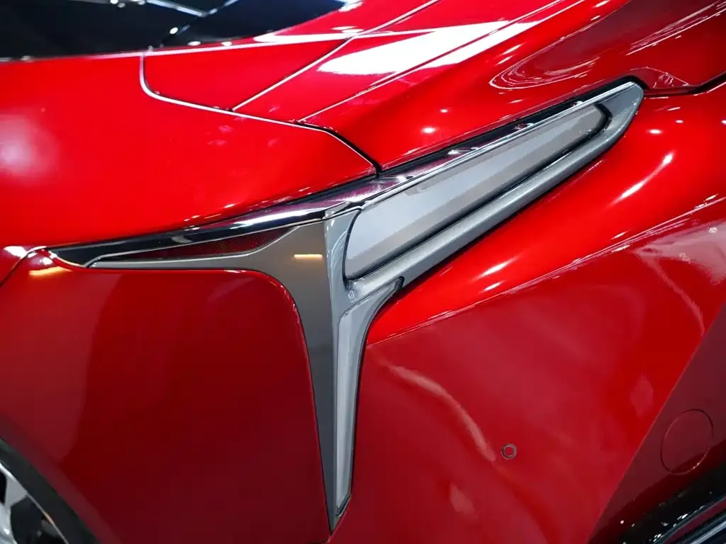 Lexus LC — фото 9