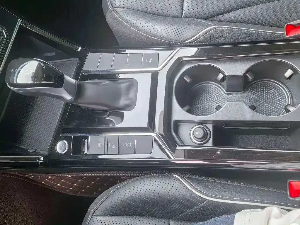 Volkswagen Passat — фото 9