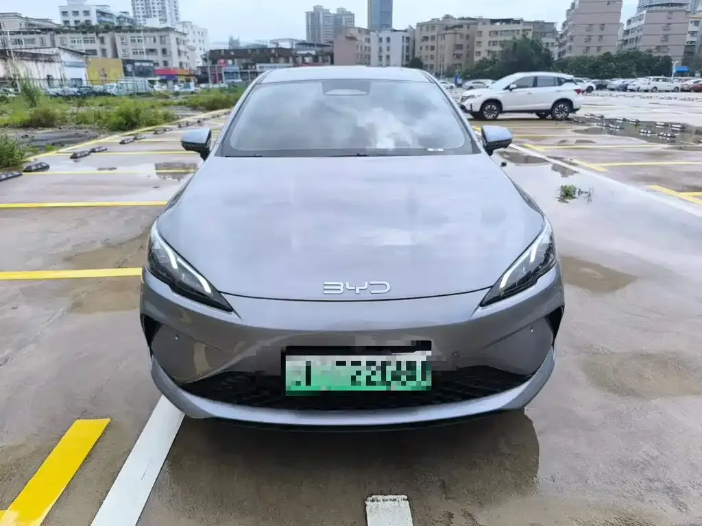 BYD Seal 05 DM-i — фото 3