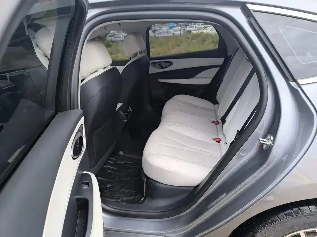 BYD Seal 05 DM-i — фото 2