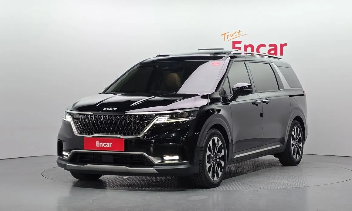 Kia Carnival — фото 1