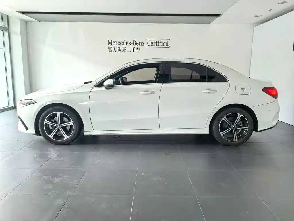Mercedes-Benz A-Class — фото 10