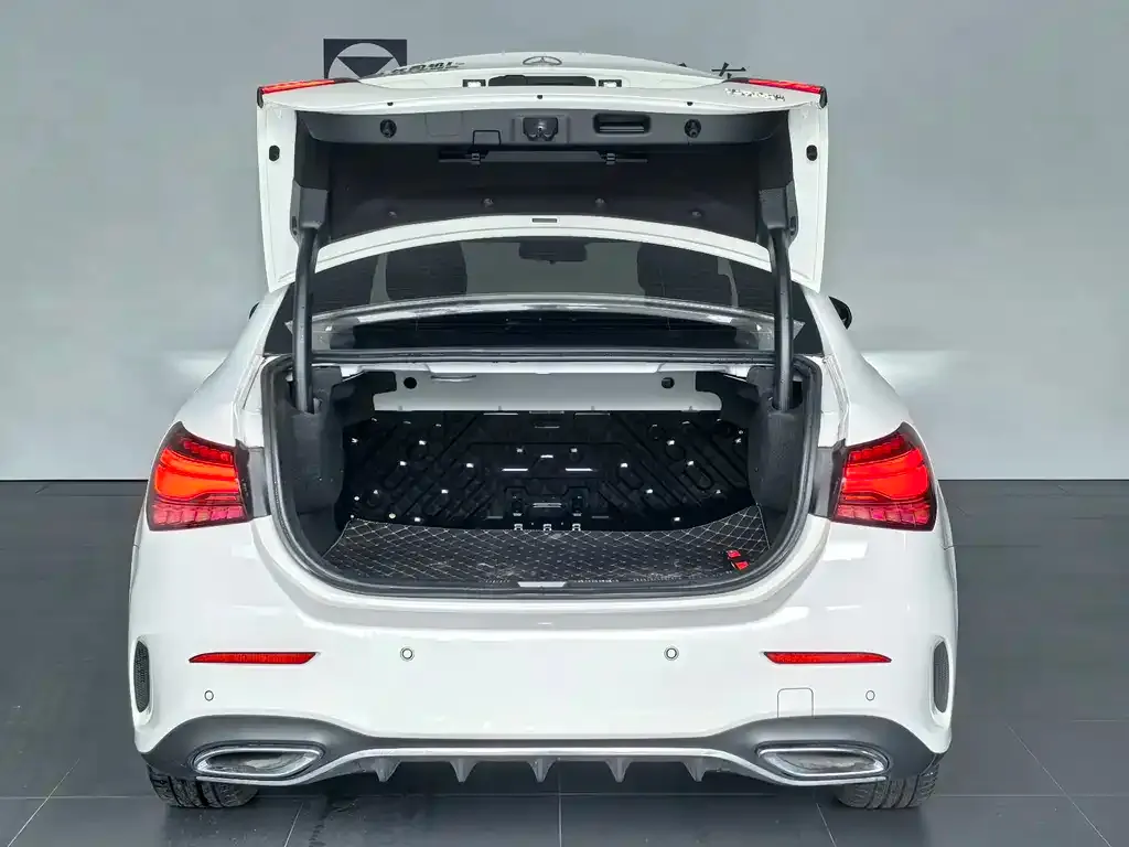 Mercedes-Benz A-Class — фото 6