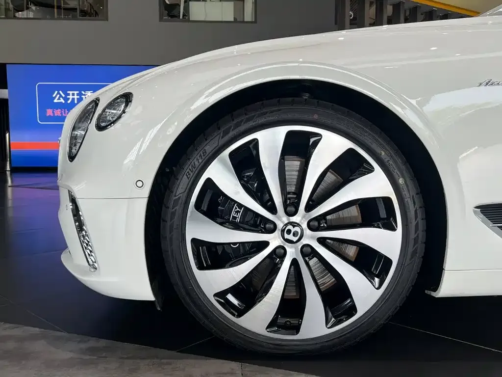 Bentley Continental — фото 9