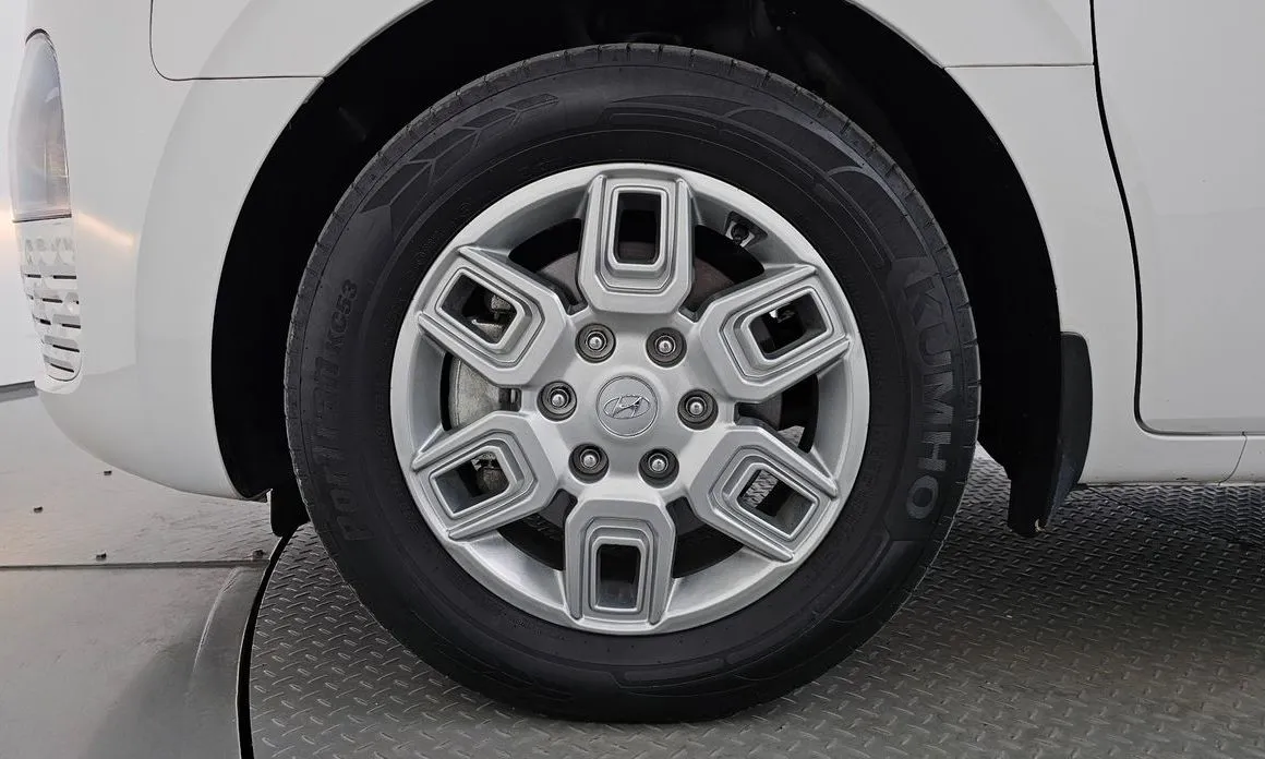 Hyundai Staria — фото 9