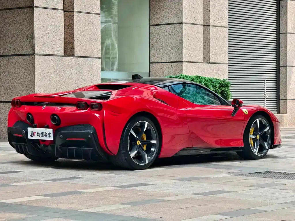Ferrari SF90 — фото 9