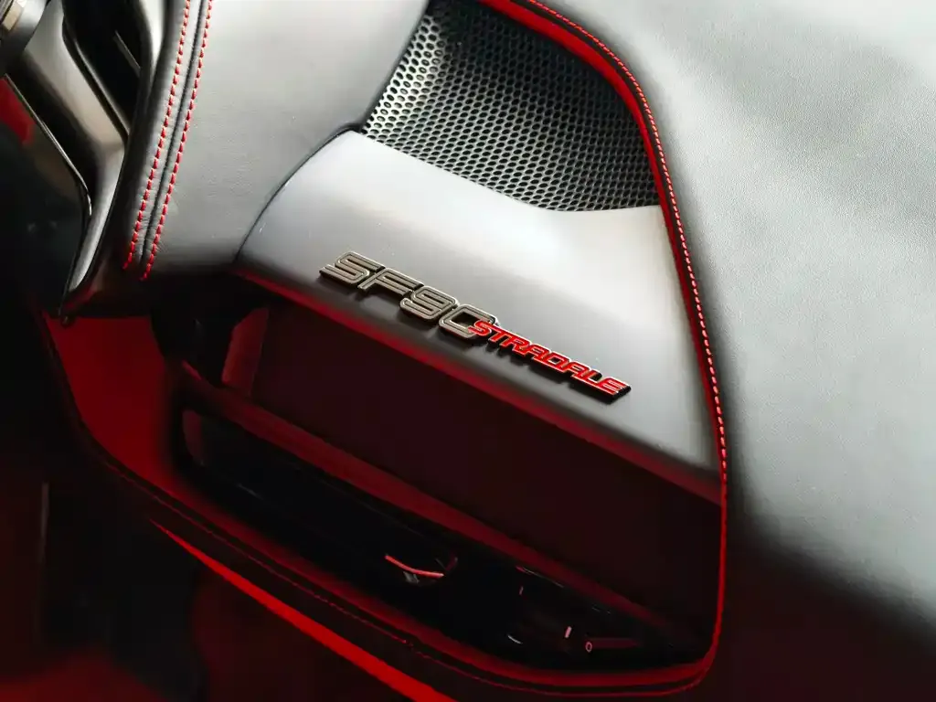 Ferrari SF90 — фото 7