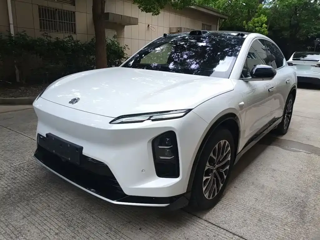 NIO EC6 — фото 1