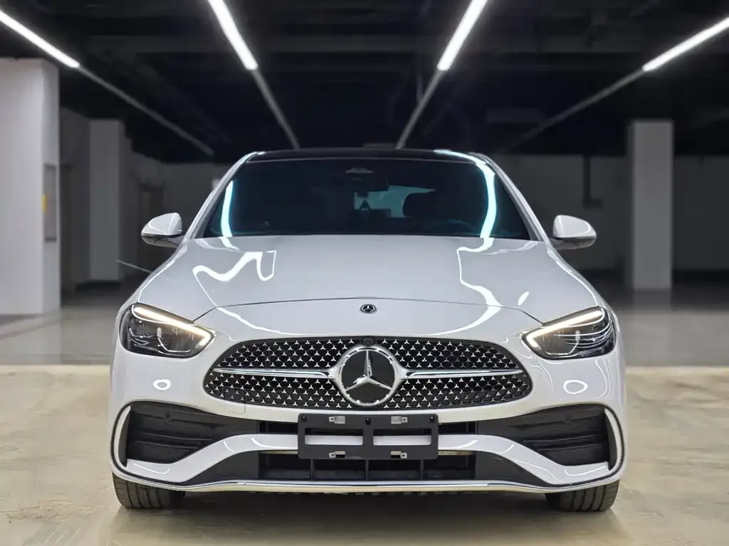 Mercedes-Benz C-Class — фото 1