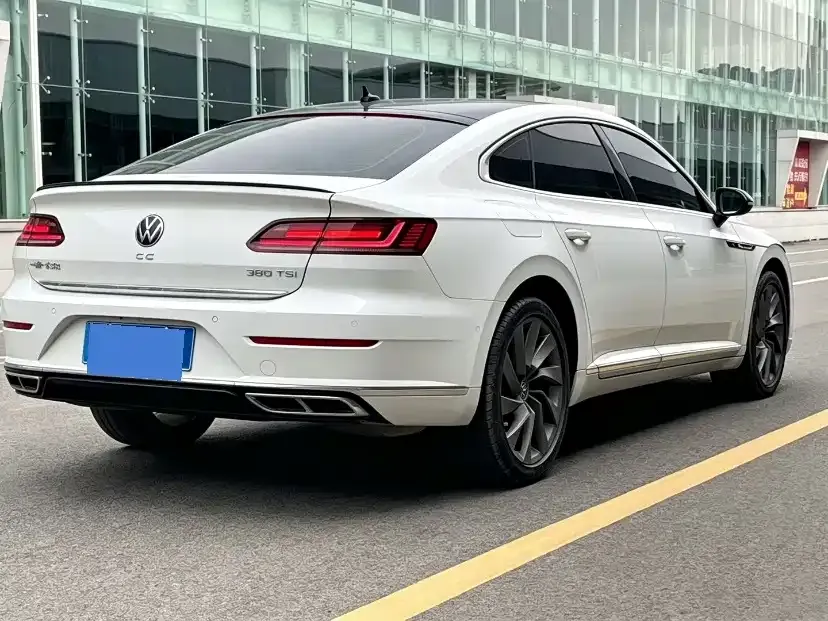 Volkswagen CC — фото 2