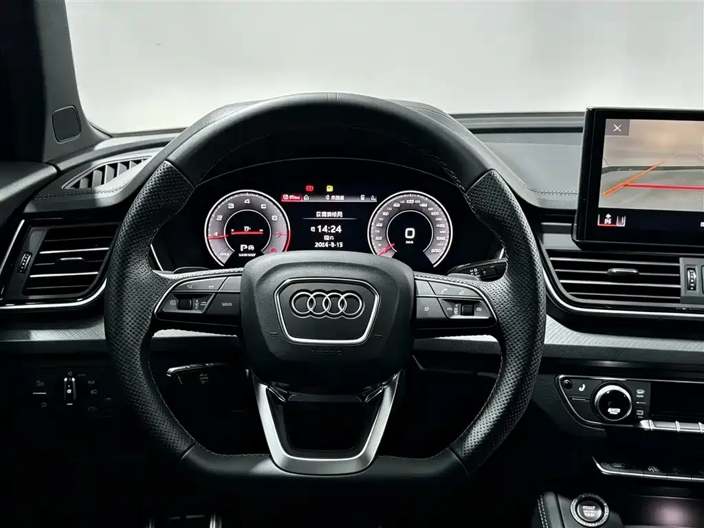 Audi Q5L — фото 7